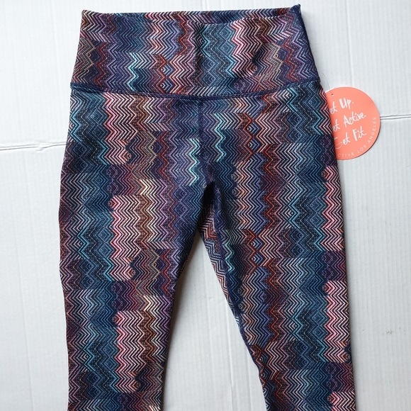 Guru Active Full Length Wide High-Rise Waist Leggings in Multi Color Chevron Sm - Picture 5 of 16